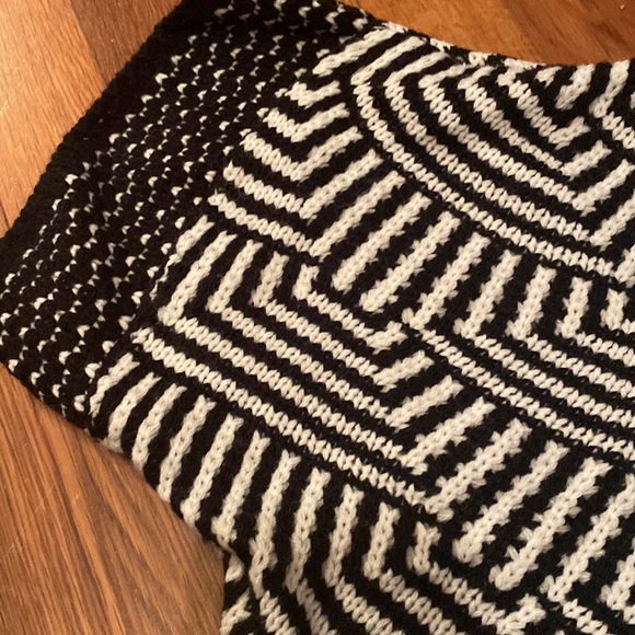 Sweater - Picture 2 of 2